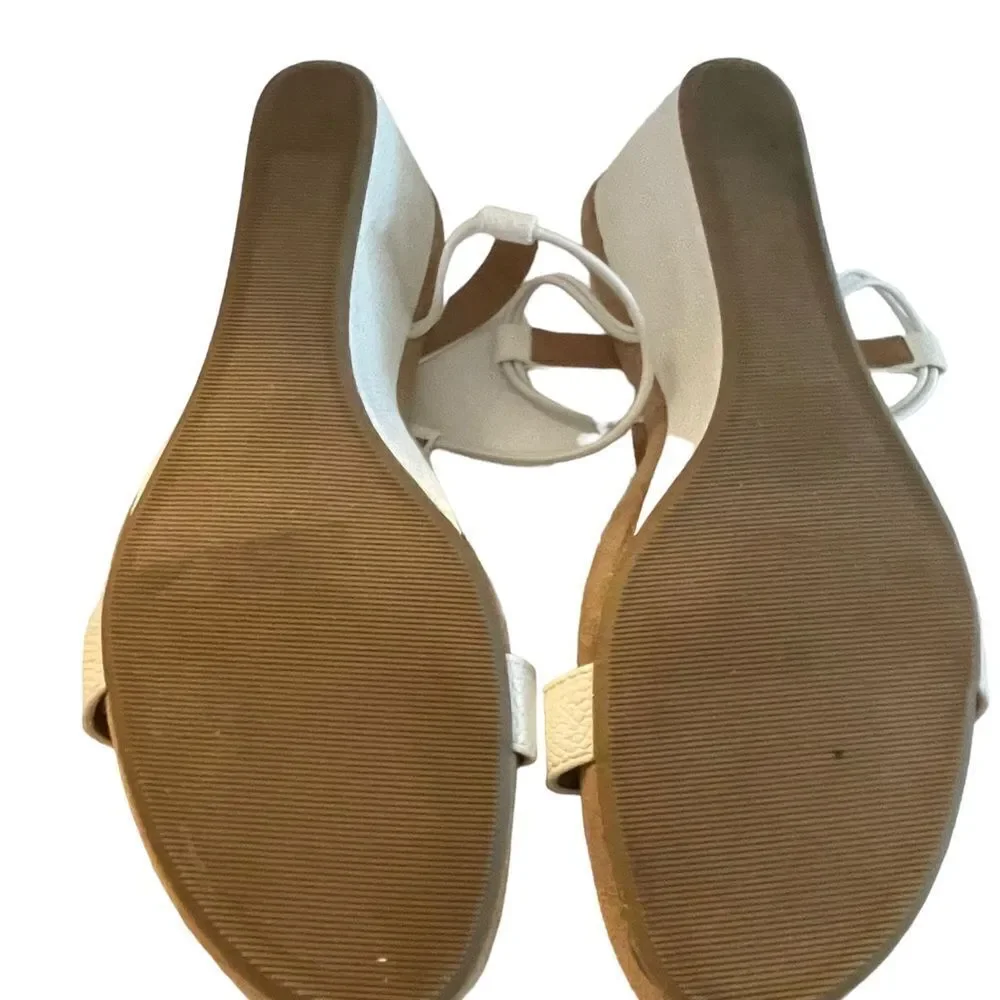 STYLE & CO WHITE WEDGE SANDALS‎